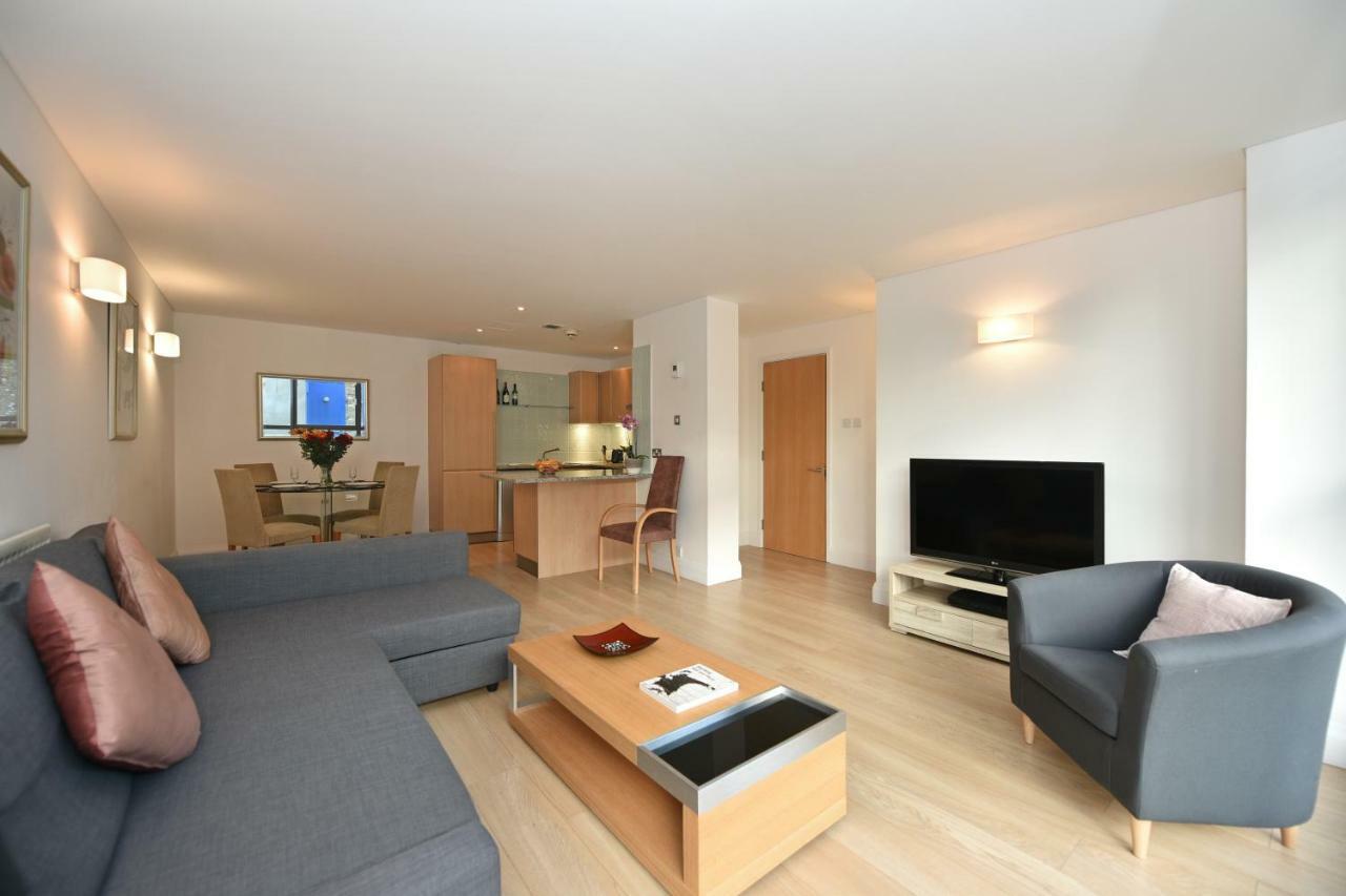 Modern & Peaceful Flat 2 Mins To Tube Apartamento